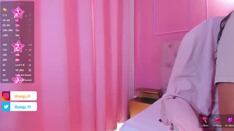 Snapshot of sweet_starxx chatting on October 20, 7:03 pm Yeileen online show from October 20, 7:03 pm