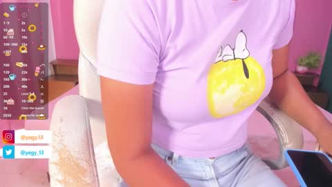 Snapshot of sweet_starxx chatting on November 6, 6:42 pm Yeileen online show from November 6, 6:42 pm