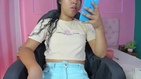 Snapshot of sweet_starxx chatting on November 10, 6:51 pm Yeileen online show from November 10, 6:51 pm