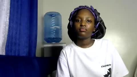 Snapshot of sweet_strawberina chatting on May 22, 6:20 am sweet_strawberina online show from May 22, 6:20 am