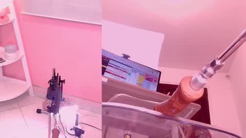 SUSIE online show from February 3, 9:42 pm