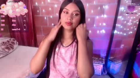 Snapshot of sweet_susy999 chatting on February 11, 9:14 pm susy 222 online show from February 11, 9:14 pm