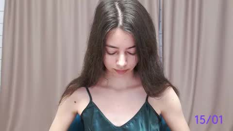Snapshot of sweet_sweet_angel chatting on January 15, 9:02 am Angel online show from January 15, 9:02 am