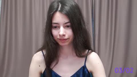 Snapshot of sweet_sweet_angel chatting on February 3, 5:51 am Angel online show from February 3, 5:51 am
