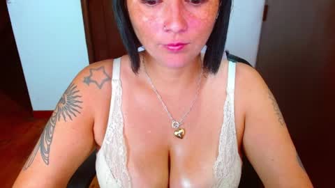 tammy IG stammy 36 online show from April 7, 2:50 pm