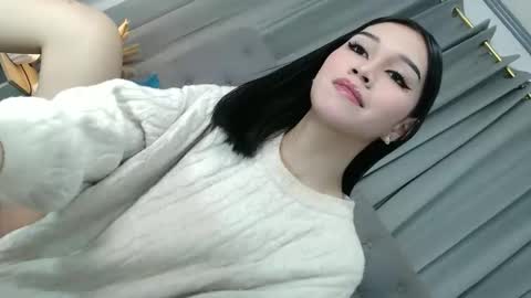 Snapshot of sweet_tatiana28 chatting on February 23, 10:12 am sweet_tatiana28 online show from February 23, 10:12 am