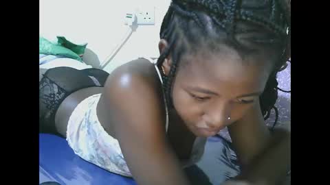 Snapshot of sweet_tattiana chatting on February 11, 12:59 am Tatty online show from February 11, 12:59 am