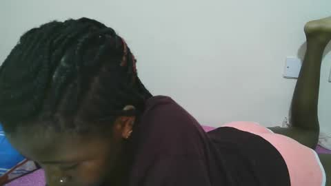 Snapshot of sweet_tattiana chatting on February 20, 7:08 pm Tatty online show from February 20, 7:08 pm