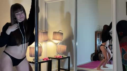 Heidi Brenner - Please check bio for schedule  FAQ online show from January 14, 12:33 pm