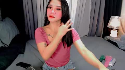 bea takashi  online show from October 25, 8:55 am