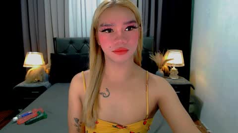 bea takashi  online show from April 8, 9:53 am