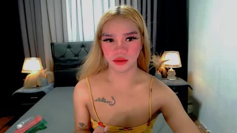 bea takashi  online show from April 14, 9:37 am