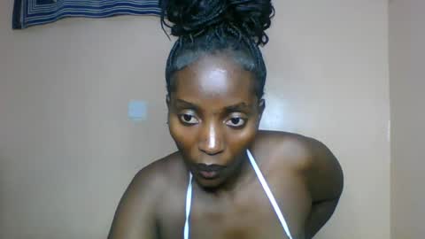 Snapshot of sweet_zuri3 chatting on June 30, 3:13 pm zuri online show from June 30, 3:13 pm