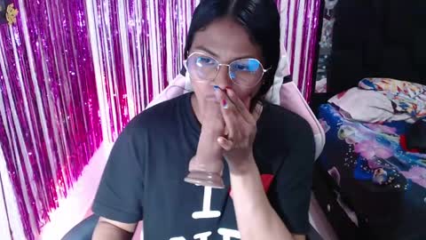 Alma online show from April 15, 7:58 pm