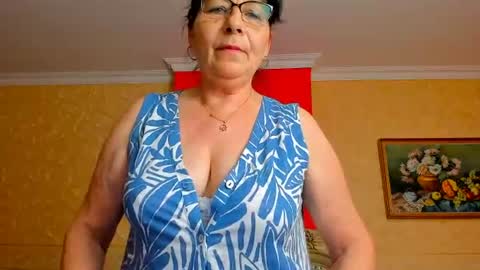 Snapshot of sweetangell69_ chatting on June 13, 3:48 am Viorica online show from June 13, 3:48 am
