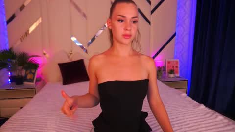 SweetAngellic online show from September 9, 1:32 pm