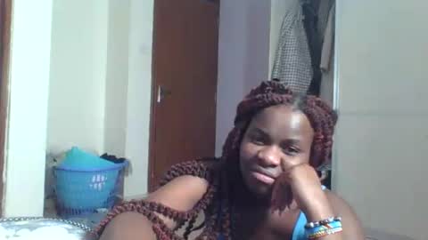 Snapshot of sweetass_02 chatting on June 14, 10:06 am bianca online show from June 14, 10:06 am