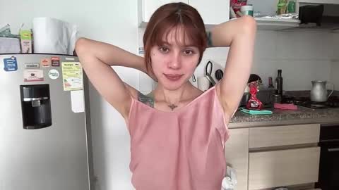 Snapshot of sweetaura0_0 chatting on February 25, 3:32 pm SweetAura0 0 online show from February 25, 3:32 pm