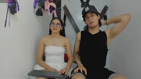 sweetauracouple online show from July 19, 3:21 am