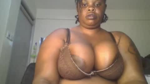 sweetbaby46 online show from November 5, 2:22 am