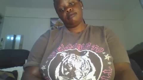 sweetbaby46 online show from January 6, 5:44 am