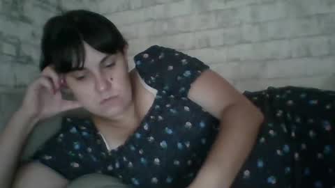 Snapshot of sweetbesty5322 chatting on July 7, 9:02 am sweetbesty5322 online show from July 7, 9:02 am
