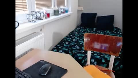 Sweetboobs85h online show from March 9, 11:47 am