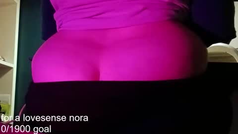 sweetcalciferr online show from November 23, 3:23 pm