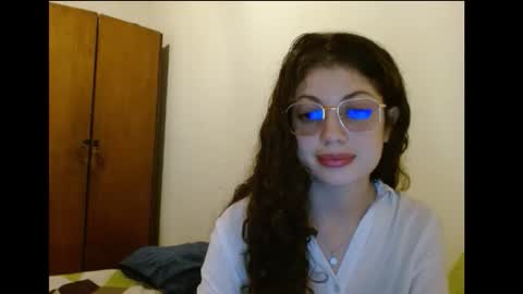 Snapshot of sweetcalm_ chatting on February 3, 9:53 pm sweetcalm_ online show from February 3, 9:53 pm