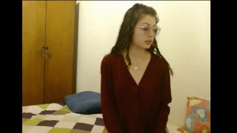 Snapshot of sweetcalm_ chatting on February 24, 3:37 am sweetcalm_ online show from February 24, 3:37 am