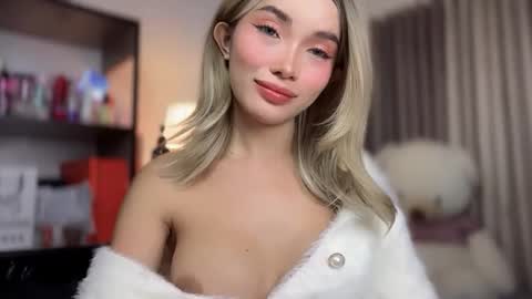 Candy online show from April 3, 5:55 pm