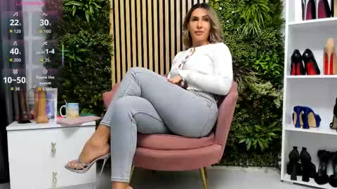 Snapshot of sweetcherry30_ chatting on November 6, 7:09 am Cherry online show from November 6, 7:09 am