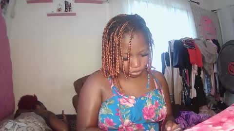 Snapshot of sweetcoochiex chatting on October 29, 9:44 am sweetcoochiex online show from October 29, 9:44 am