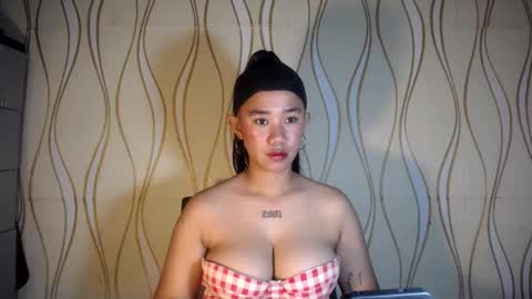 Danni online show from May 27, 1:52 pm