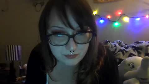 Snapshot of sweetdarcydoll chatting on October 20, 6:58 am sweetdarcydoll online show from October 20, 6:58 am