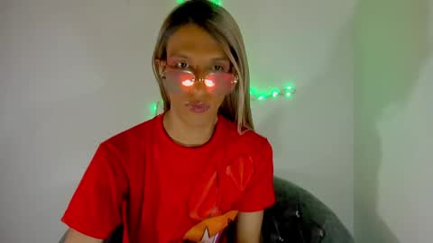 Amelia online show from April 22, 6:42 pm