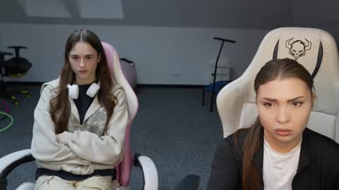 Amelia online show from November 8, 11:43 am