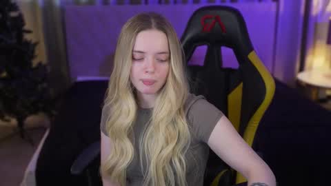 Amelia online show from January 14, 9:26 am