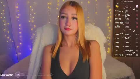 Snapshot of sweetdestiny_ chatting on July 7, 6:47 am natalia online show from July 7, 6:47 am