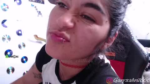 Snapshot of sweetdevil631 chatting on December 20, 7:50 pm Abril online show from December 20, 7:50 pm