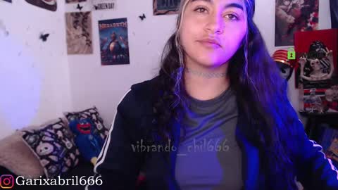 Snapshot of sweetdevil631 chatting on January 5, 4:59 pm Abril online show from January 5, 4:59 pm