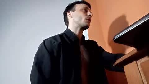 Snapshot of sweetdisaster999 chatting on October 31, 2:12 am sweetdisaster999 online show from October 31, 2:12 am