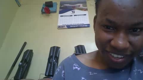 sweetdiva2012 online show from November 5, 7:30 am