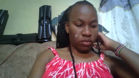 sweetdiva2012 online show from February 1, 4:11 am