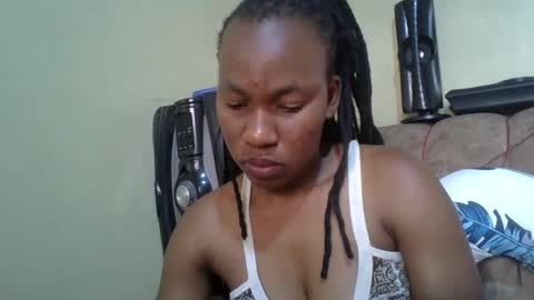 sweetdiva2012 online show from February 19, 5:03 am