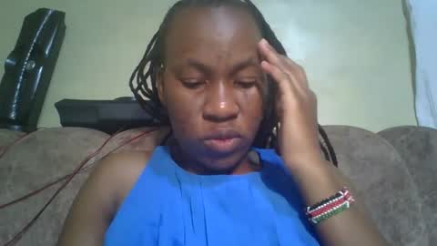 sweetdiva2012 online show from March 2, 4:47 am