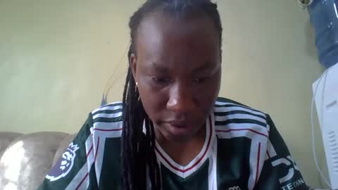 sweetdiva2012 online show from April 27, 6:22 am