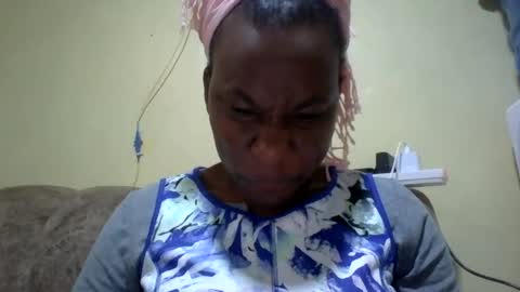 Snapshot of sweetdiva2012 chatting on June 25, 6:07 am sweetdiva2012 online show from June 25, 6:07 am