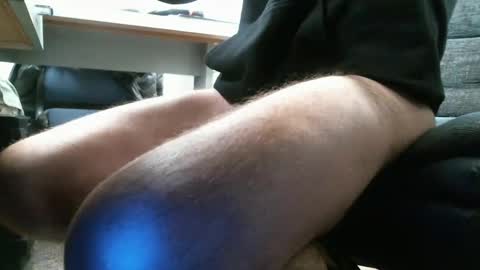 Snapshot of sweetdong chatting on December 3, 4:06 pm Stick around its a grower online show from December 3, 4:06 pm