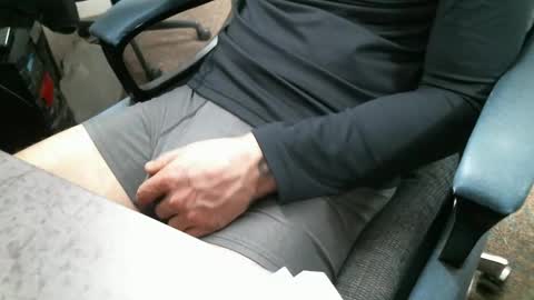 Snapshot of sweetdong chatting on February 16, 5:59 pm Stick around its a grower online show from February 16, 5:59 pm